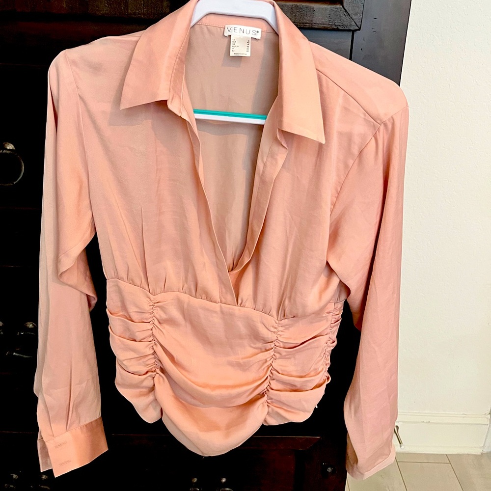 Venus size 8 top  pink. New never used